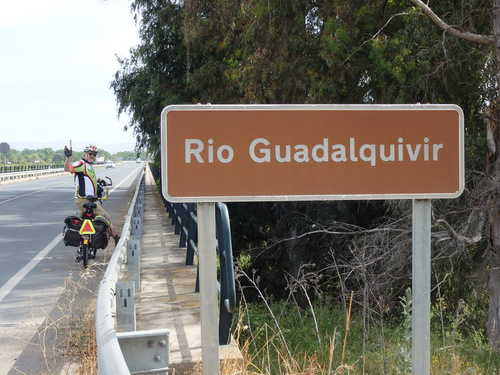 Dennis Struck and the Bee crossing the Rio Guadalquivir.